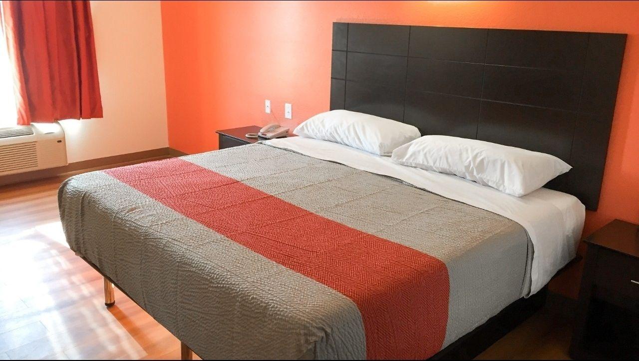 Motel 6 Peoria Eksteriør bilde