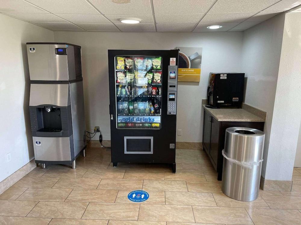 Motel 6 Peoria Eksteriør bilde